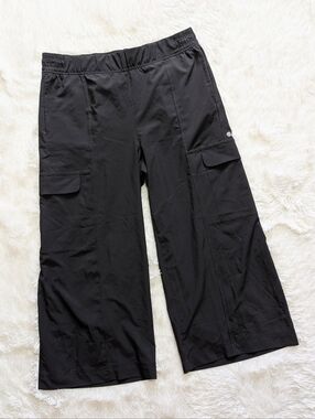 Apana Black Wide Leg Cargo Pocket High Waisted Athletic Ankle Pants Size Large
